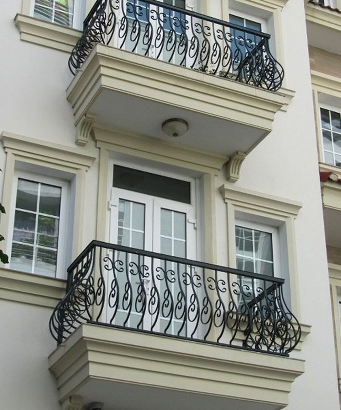 Lan can sắt 01 trong catalog lan can sắt nghệ thuật của Cầu Thang Đẹp Miền Bắc