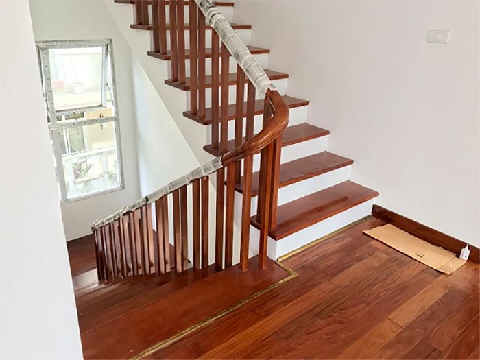 Bậc gỗ 01 trong catalog bậc gỗ của Cầu Thang Đẹp Miền Bắc