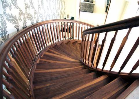 Cầu thang gỗ 28 trong catalog cầu thang gỗ của Cầu Thang Đẹp Miền Bắc