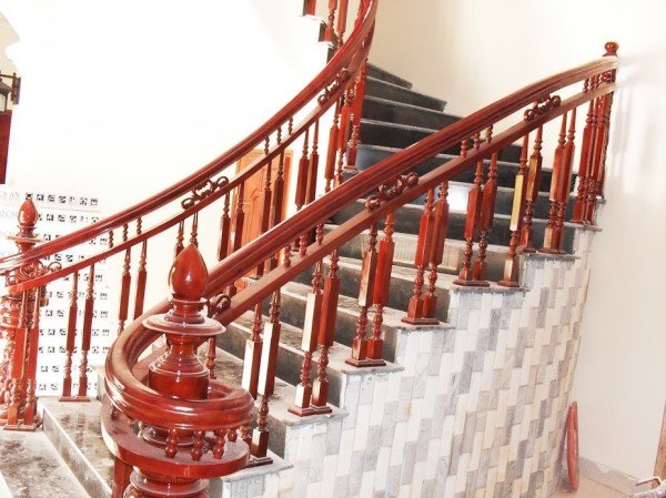 Cầu thang gỗ 30 trong catalog cầu thang gỗ của Cầu Thang Đẹp Miền Bắc