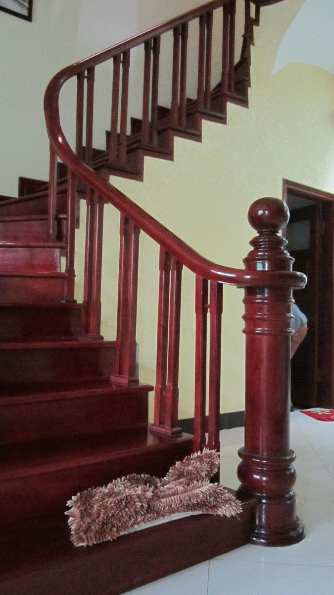 Cầu thang gỗ 23 trong catalog cầu thang gỗ của Cầu Thang Đẹp Miền Bắc