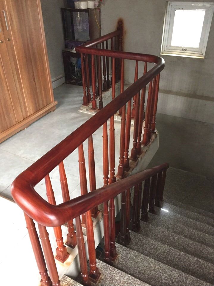 Cầu thang gỗ 09 trong catalog cầu thang gỗ của Cầu Thang Đẹp Miền Bắc