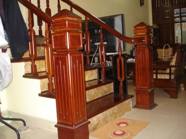 Cầu thang gỗ 02 trong catalog cầu thang gỗ của Cầu Thang Đẹp Miền Bắc